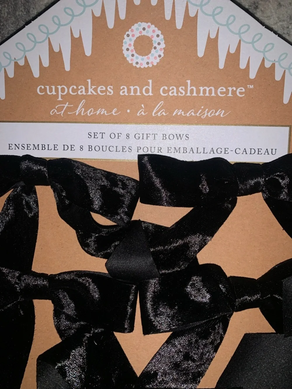 🆕- Cupcakes & Cashmere Black Velvet Gift Bows - Set of 8